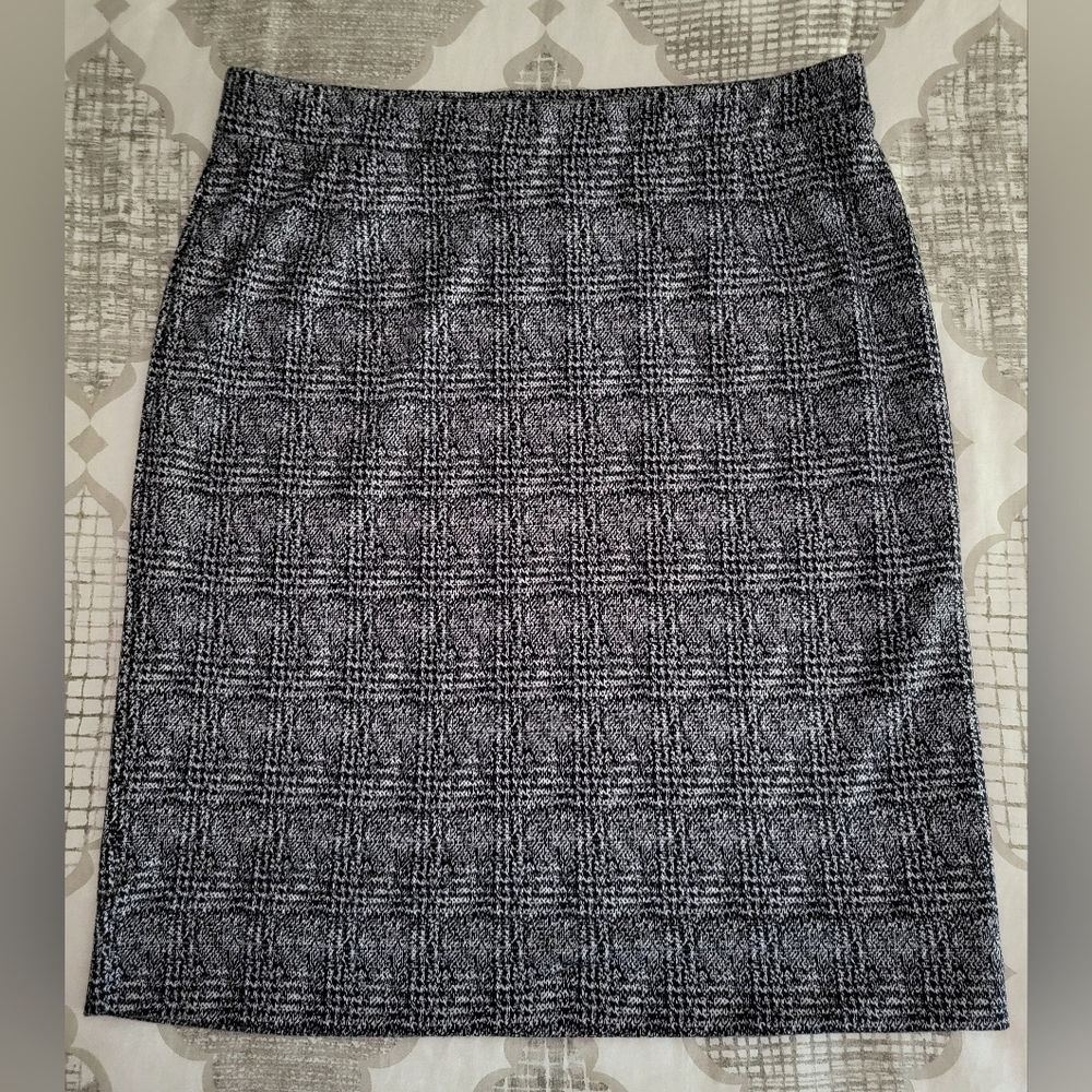 Kora Knit Jacquard Pencil Skirt